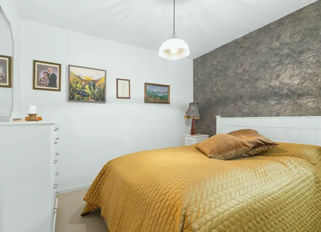 Plano por etapas para um quarto livre
